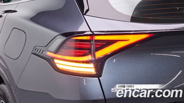 Kia Sportage Hybrid (V) Nobleless 2WD 2023 — фото 23