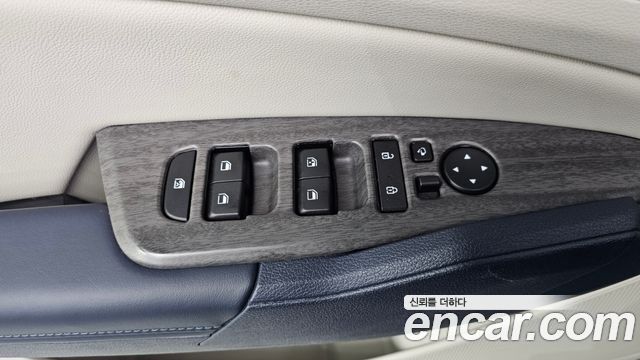 Kia Sportage Hybrid (V) Nobleless 2WD 2023 — фото 28