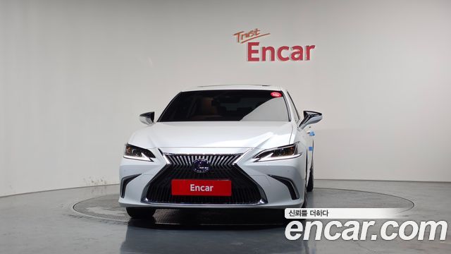 Lexus ES300h (VII) Luxury Plus 2021 — фото 3
