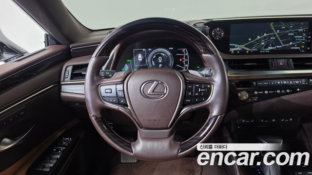 Lexus ES300h (VII) Luxury Plus 2021 — фото 14