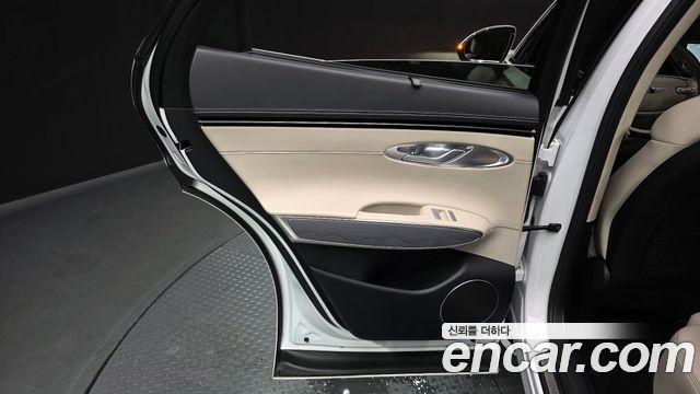 Genesis GV70 2.5T Gasoline AWD 2023 — фото 25