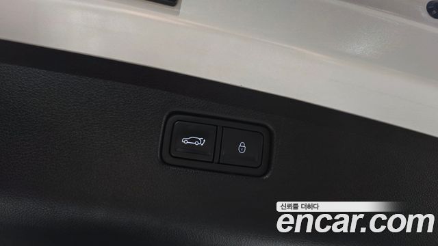 Genesis GV70 2.5T Gasoline AWD 2023 — фото 27