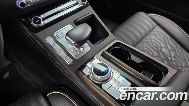 Genesis G90 5.0 AWD Limousine Prestige 2021 — фото 9