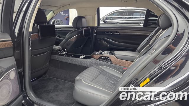 Genesis G90 5.0 AWD Limousine Prestige 2021 — фото 11