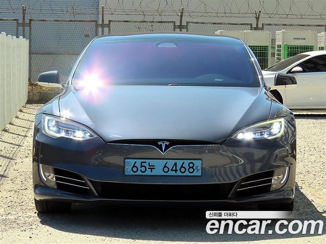 Tesla Model S 90D
