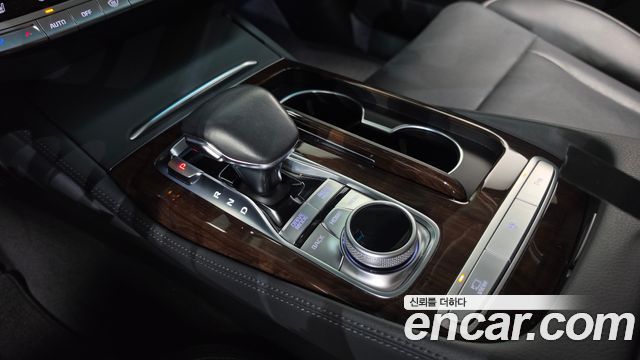 Kia K9 3.8 GDI AWD PlatinumⅡ 2020 — фото 9