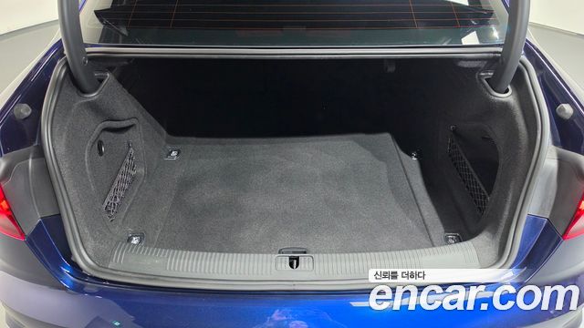 Audi A4 (B9) 40 TFSI Premium 2023 — фото 16