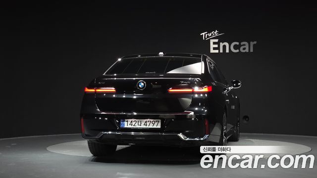 BMW 7 Series (G70) 740i xDrive M Sport Limited 2024 — фото 4