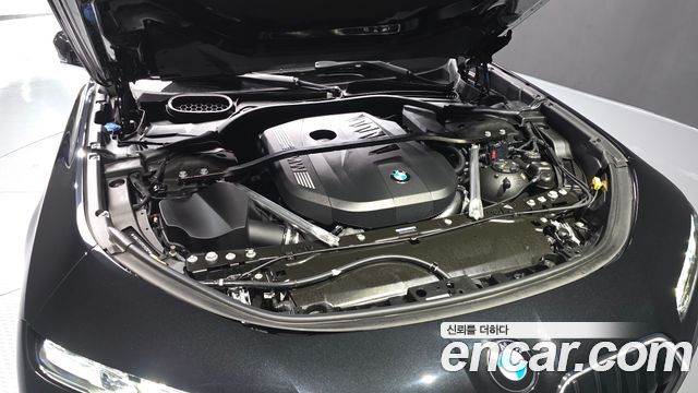 BMW 7 Series (G70) 740i xDrive M Sport Limited 2024 — фото 6