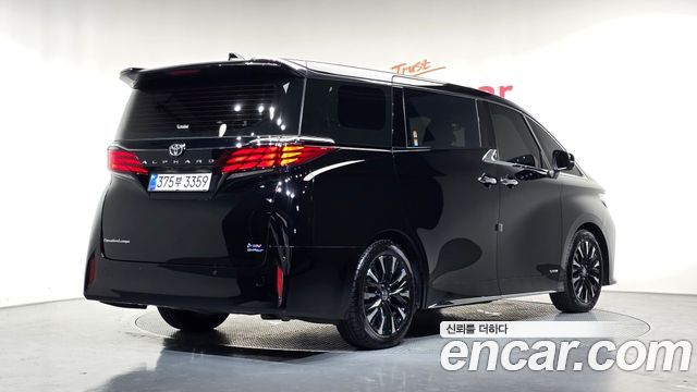 Toyota Alphard (IV) 2.5 HEV Executive AWD 2025 — фото 2