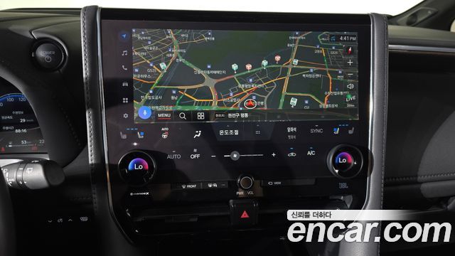 Toyota Alphard (IV) 2.5 HEV Executive AWD 2025 — фото 12