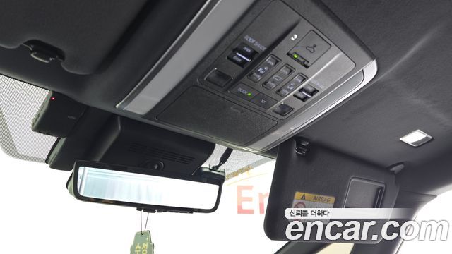Toyota Alphard (IV) 2.5 HEV Executive AWD 2025 — фото 18