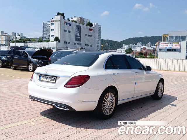 Mercedes-Benz C-Class (W205) C220 BlueTEC Exclusive 2015 — фото 4
