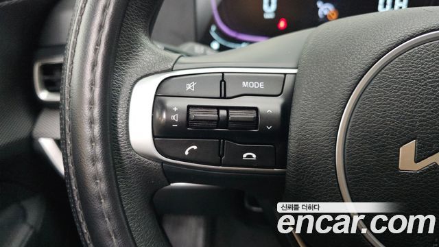 Kia Sportage (V) Diesel 2.0 2WD Trendy 2023 — фото 15