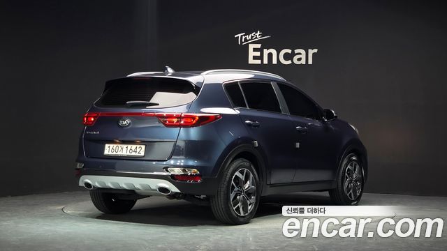 Kia Sportage The Bold Diesel 2.0 2WD Prestige 2021 — фото 2