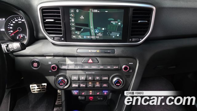 Kia Sportage The Bold Diesel 2.0 2WD Prestige 2021 — фото 13