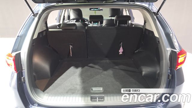 Kia Sportage The Bold Diesel 2.0 2WD Prestige 2021 — фото 16