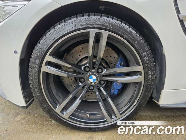 BMW M4 (F82) M4 Convertible 2015 — фото 24