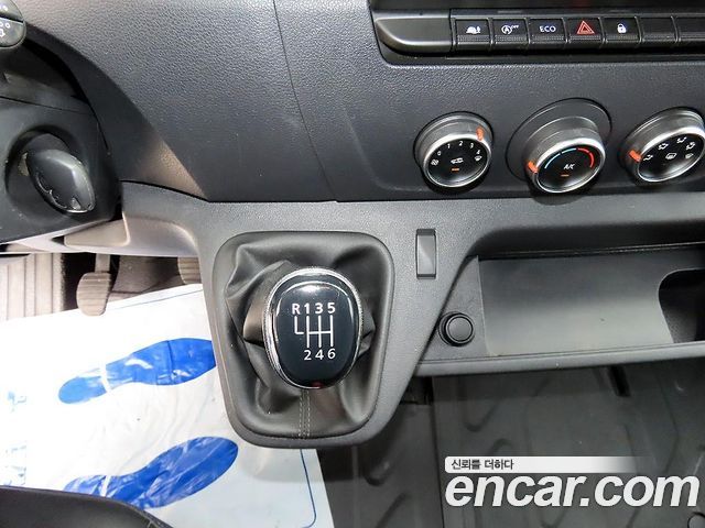 Renault Korea Master 2.3 Van L 2020 — фото 9