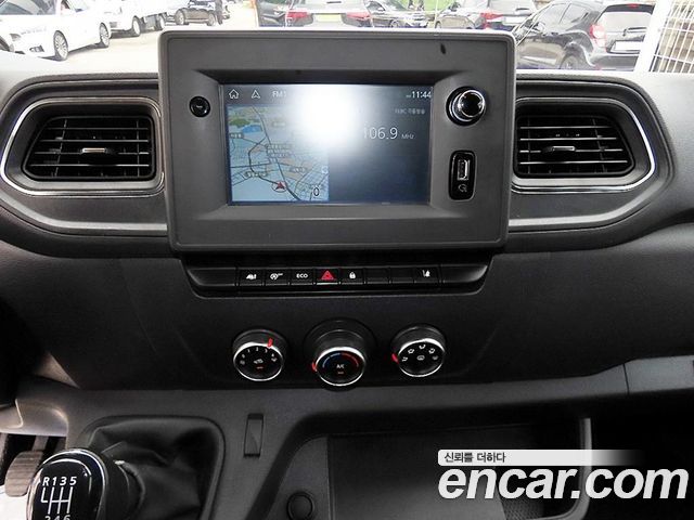 Renault Korea Master 2.3 Van L 2020 — фото 16