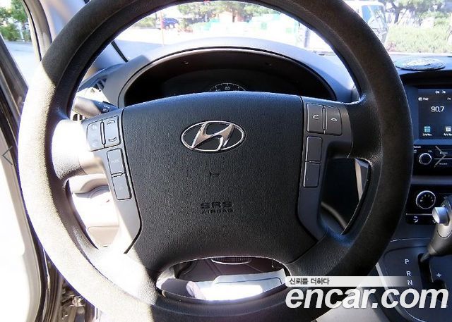Hyundai Grand Starex 12-Seater LPi Smart 2020 — фото 9