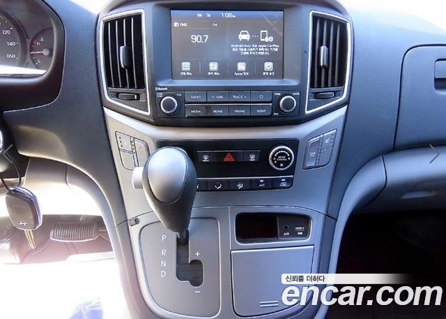 Hyundai Grand Starex 12-Seater LPi Smart 2020 — фото 18