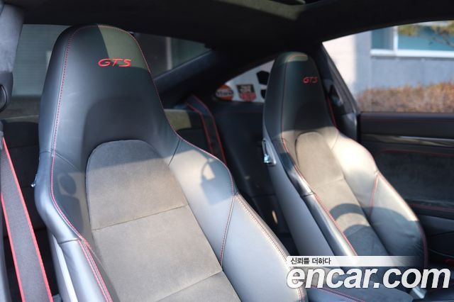 Porsche 911 Carrera 4 GTS 991 2015 — фото 10