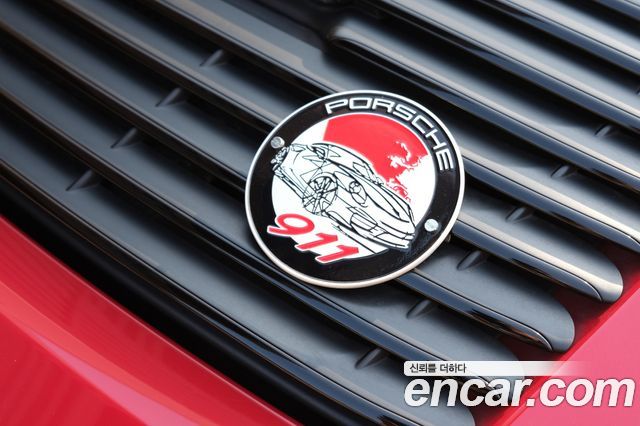 Porsche 911 Carrera 4 GTS 991 2015 — фото 19