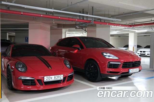 Porsche 911 Carrera 4 GTS 991 2015 — фото 23