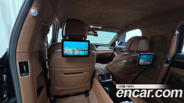 Genesis G90 5.0 AWD Limousine Prestige 2019 — фото 19