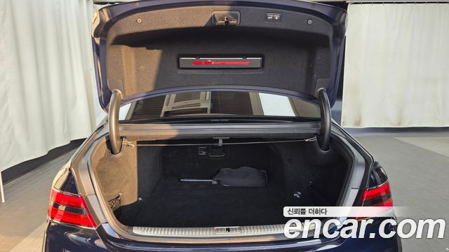 Genesis G90 5.0 AWD Limousine Prestige 2019 — фото 20