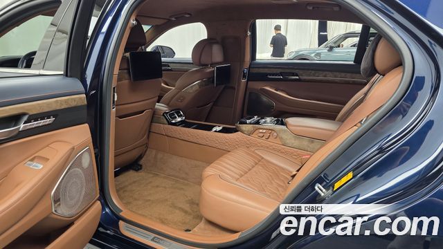 Genesis G90 5.0 AWD Limousine Prestige 2019 — фото 26