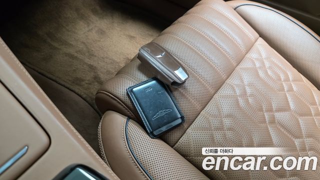 Genesis G90 5.0 AWD Limousine Prestige 2019 — фото 27