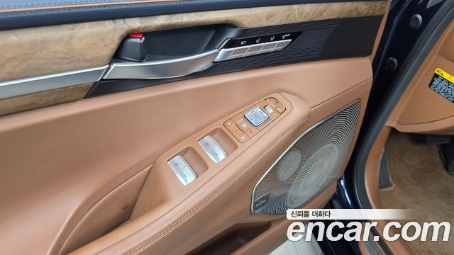 Genesis G90 5.0 AWD Limousine Prestige 2019 — фото 34