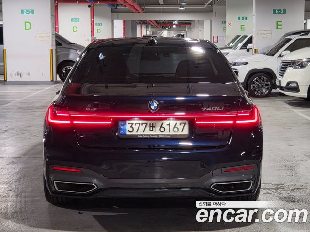 BMW 7 Series (G11) 740Li xDrive M Sport Package 2022 — фото 3