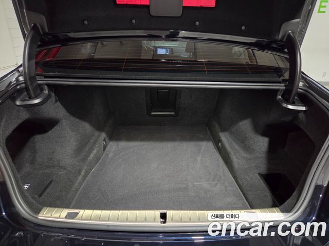 BMW 7 Series (G11) 740Li xDrive M Sport Package 2022 — фото 7