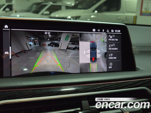 BMW 7 Series (G11) 740Li xDrive M Sport Package 2022 — фото 24
