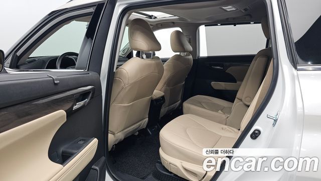 Toyota Highlander (IV) 2.5 4WD Limited 2024 — фото 16