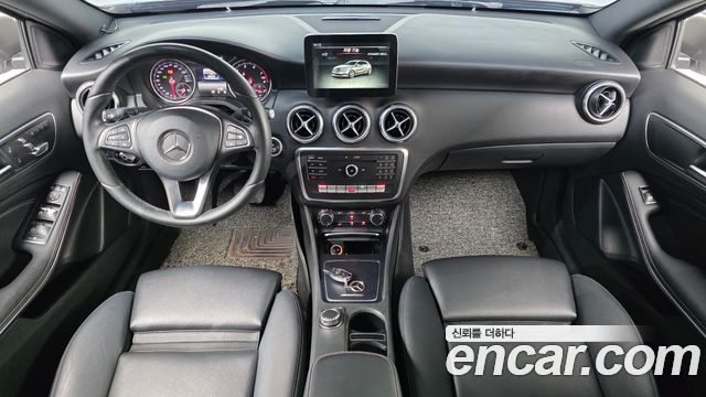 Mercedes-Benz A-Class (W176) A200 2016 — фото 7