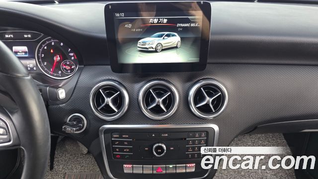 Mercedes-Benz A-Class (W176) A200 2016 — фото 18