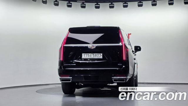 Cadillac Escalade (V) 6.2 Premium Luxury Platinum 2021 — фото 4