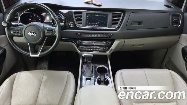 Kia Carnival 9-Seater Noblesse Special 2019 — фото 7