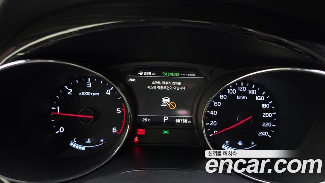 Kia Carnival 9-Seater Noblesse Special 2019 — фото 8