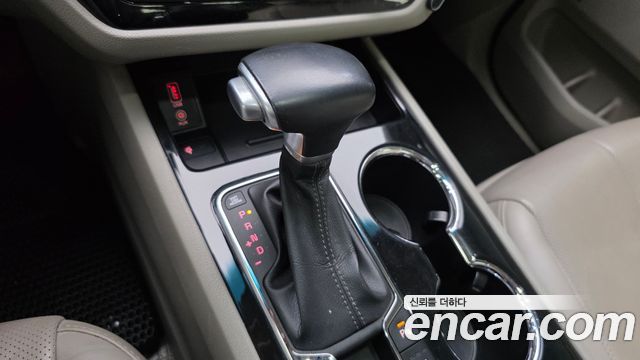 Kia Carnival 9-Seater Noblesse Special 2019 — фото 9