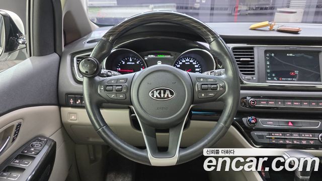 Kia Carnival 9-Seater Noblesse Special 2019 — фото 12