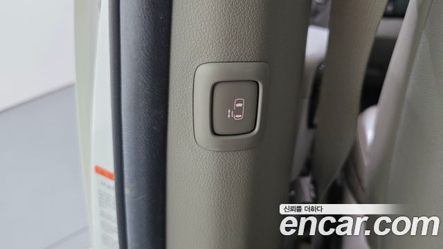 Kia Carnival 9-Seater Noblesse Special 2019 — фото 32