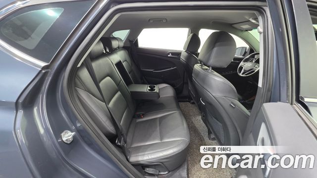 Hyundai Tucson Gasoline 1.6 Turbo 4WD Inspiration 2020 — фото 18