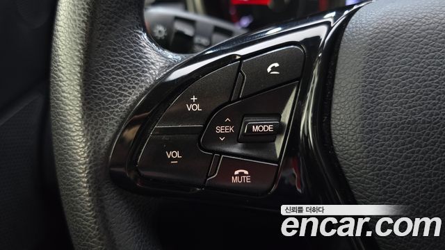 KG Mobility (SsangYong) Tivoli Air Diesel AX 2WD 2018 — фото 17