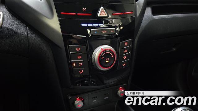 KG Mobility (SsangYong) Tivoli Air Diesel AX 2WD 2018 — фото 18