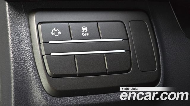 KG Mobility (SsangYong) Tivoli Air Diesel AX 2WD 2018 — фото 27